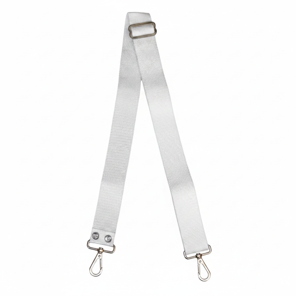 Faja para tambor de marcha blanca con hebilla ajustable y ganchos metálicos plateados